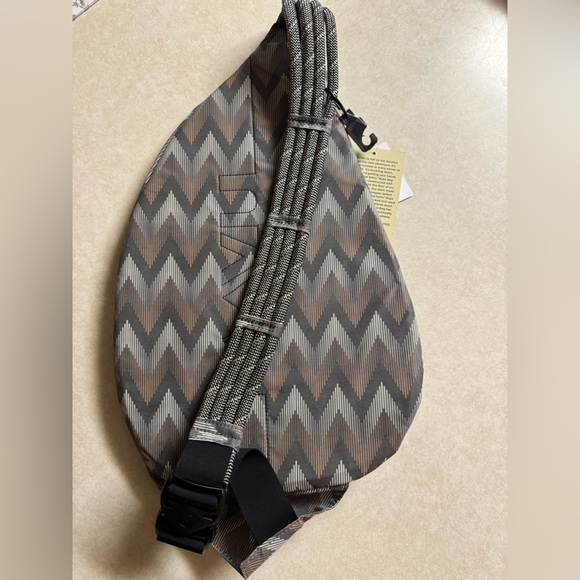 KAVU Rope Sling Bag - Picture 2 of 3